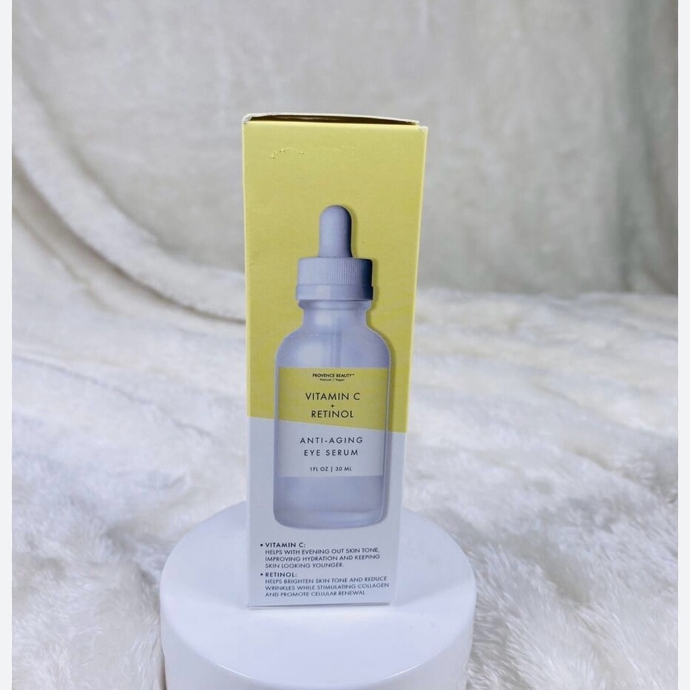 Pale Yellow Lightweight Facial Oil Serum with Dropper